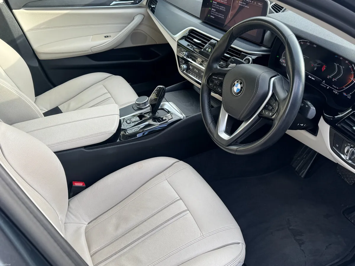 2021 BMW 520D SE 1 Owner - Image 2