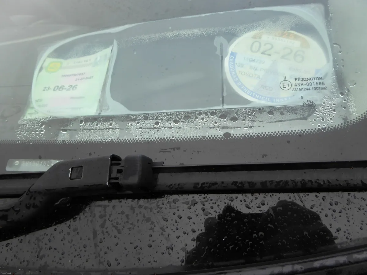 Toyota Avensis 2011 - Image 4