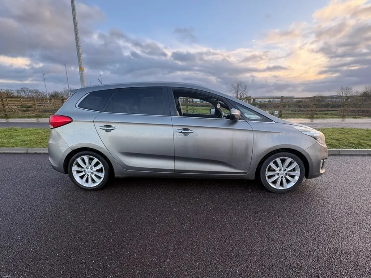 Kia Carens Platinum PE 5DR, 7 SEATER - Image 3