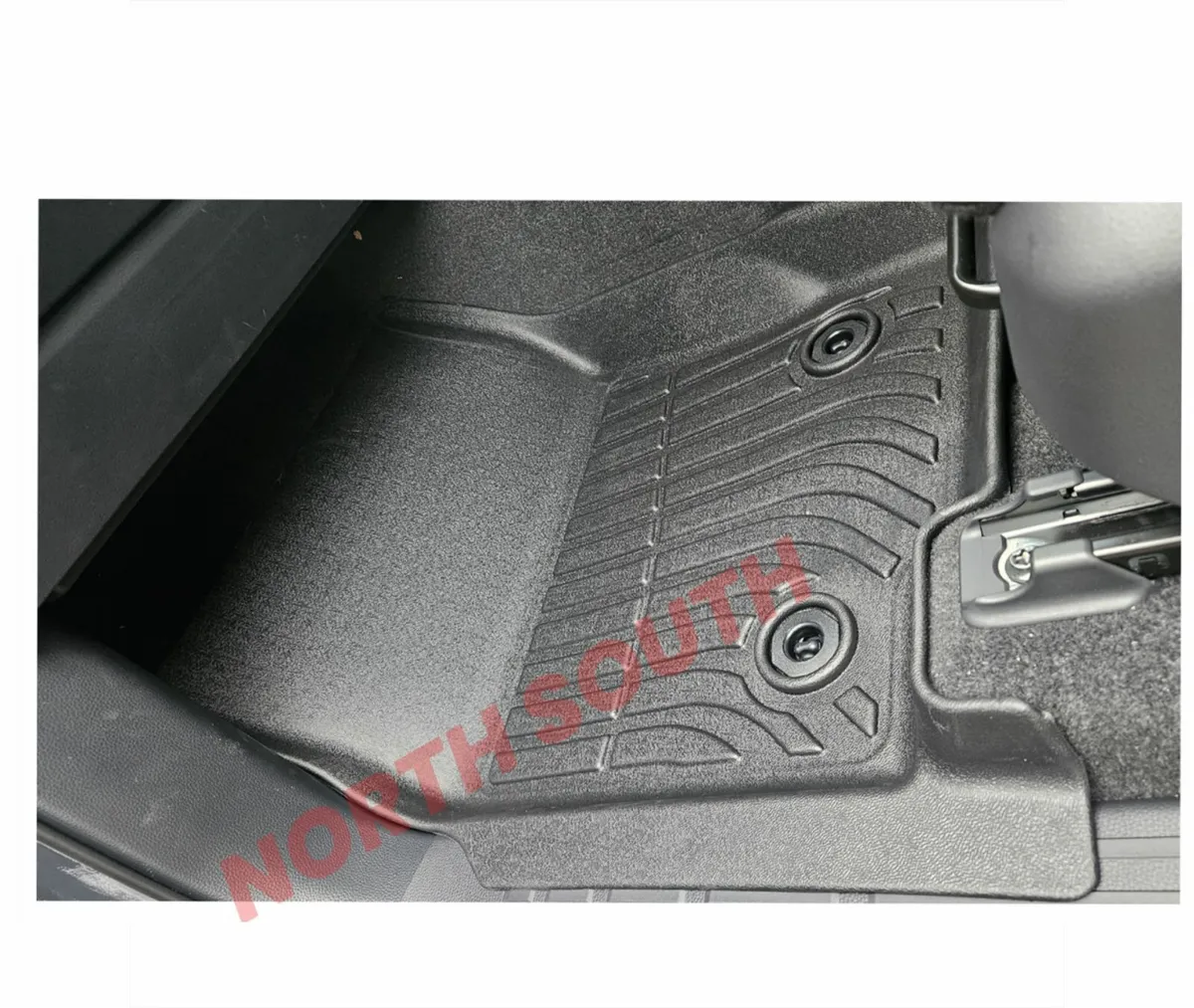 Toyota LandCruiser  J250 Front molded fitted mats - Image 6