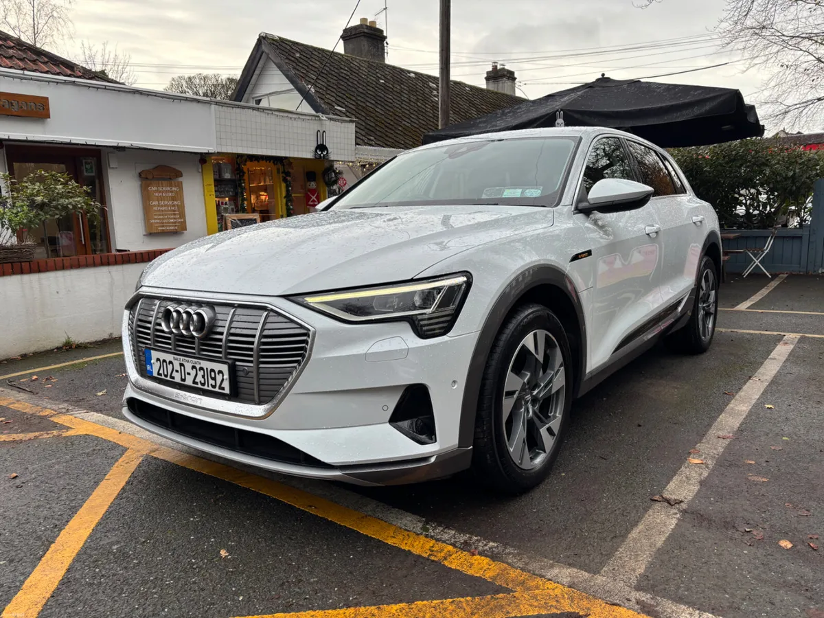 AUDI E TRON '50' - QUATTRO 'SPORT' FASH - 2 KEYS - Image 1