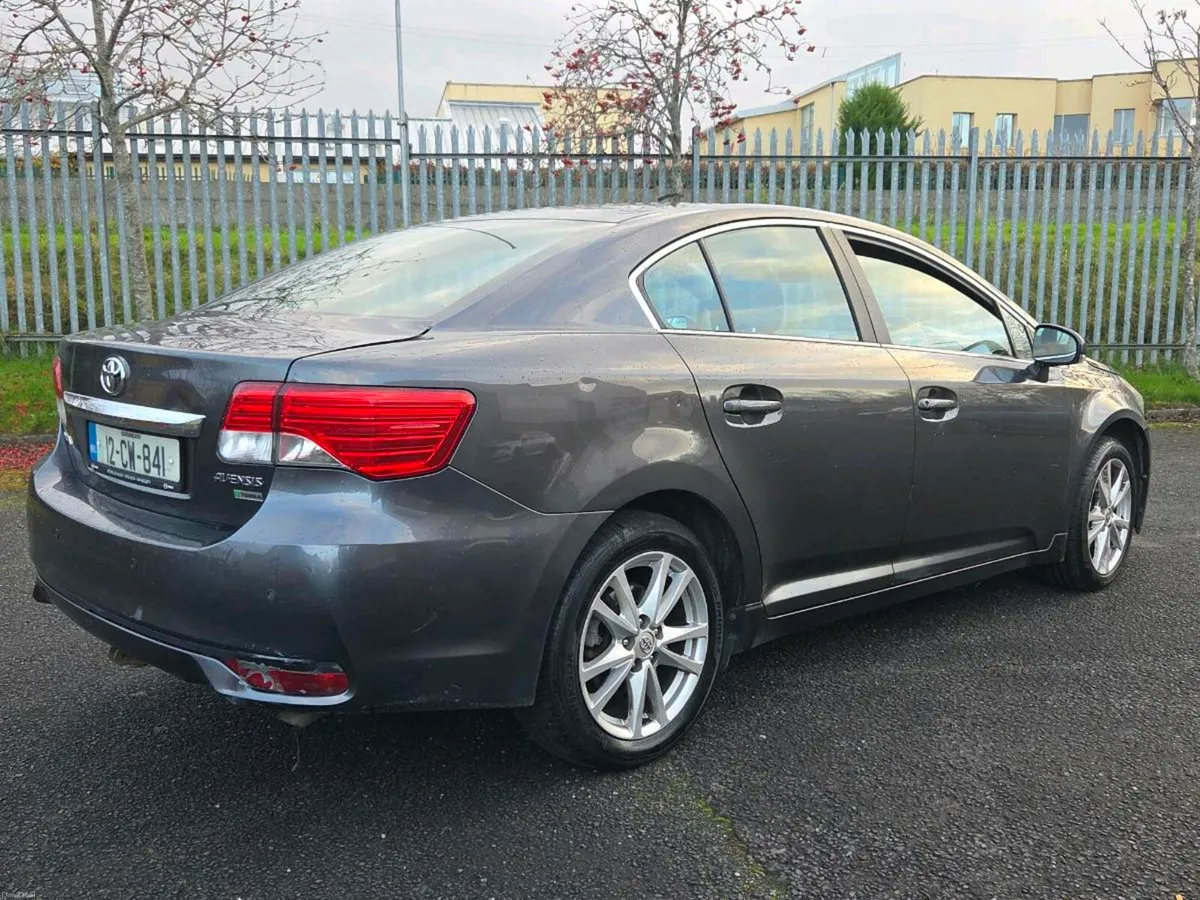 Toyota Avensis 2.0 D4D Facelift - Image 3