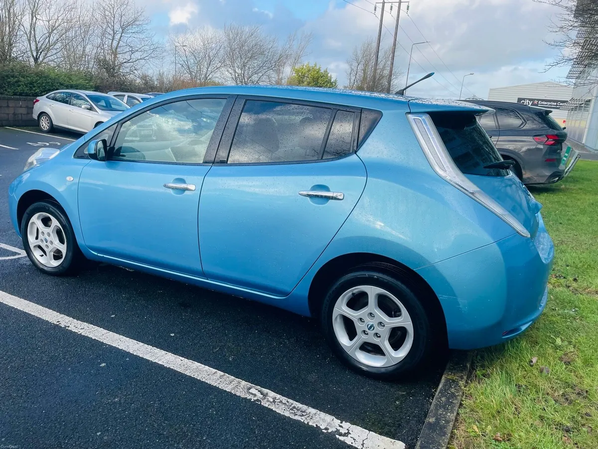 Nissan Leaf 2012 only 94000km - Image 2