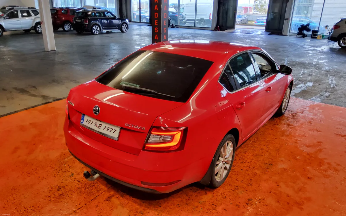 Skoda Octavia 2019 - Image 3