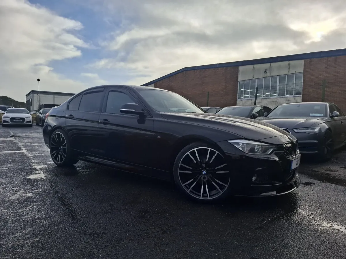 2017 bmw 320 msport (cracking car) - Image 3