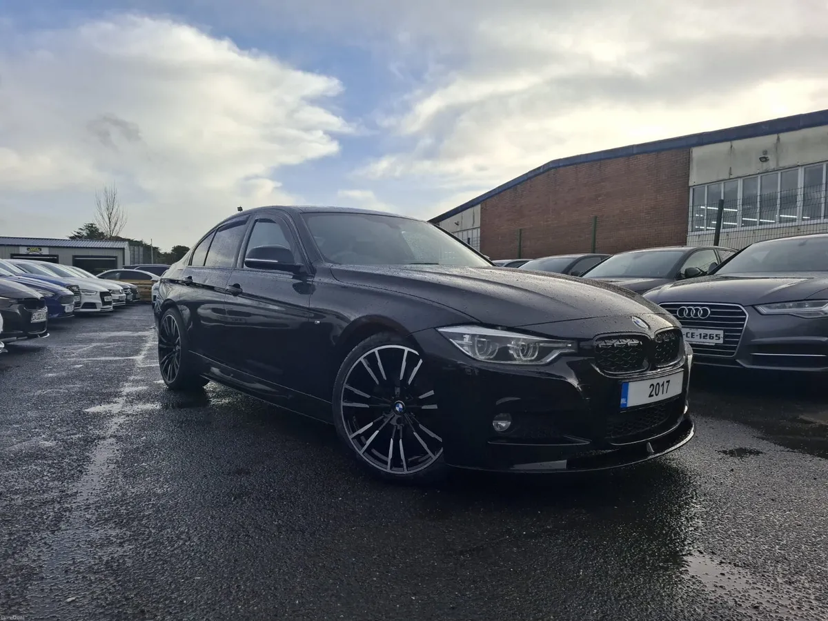 2017 bmw 320 msport (cracking car) - Image 2
