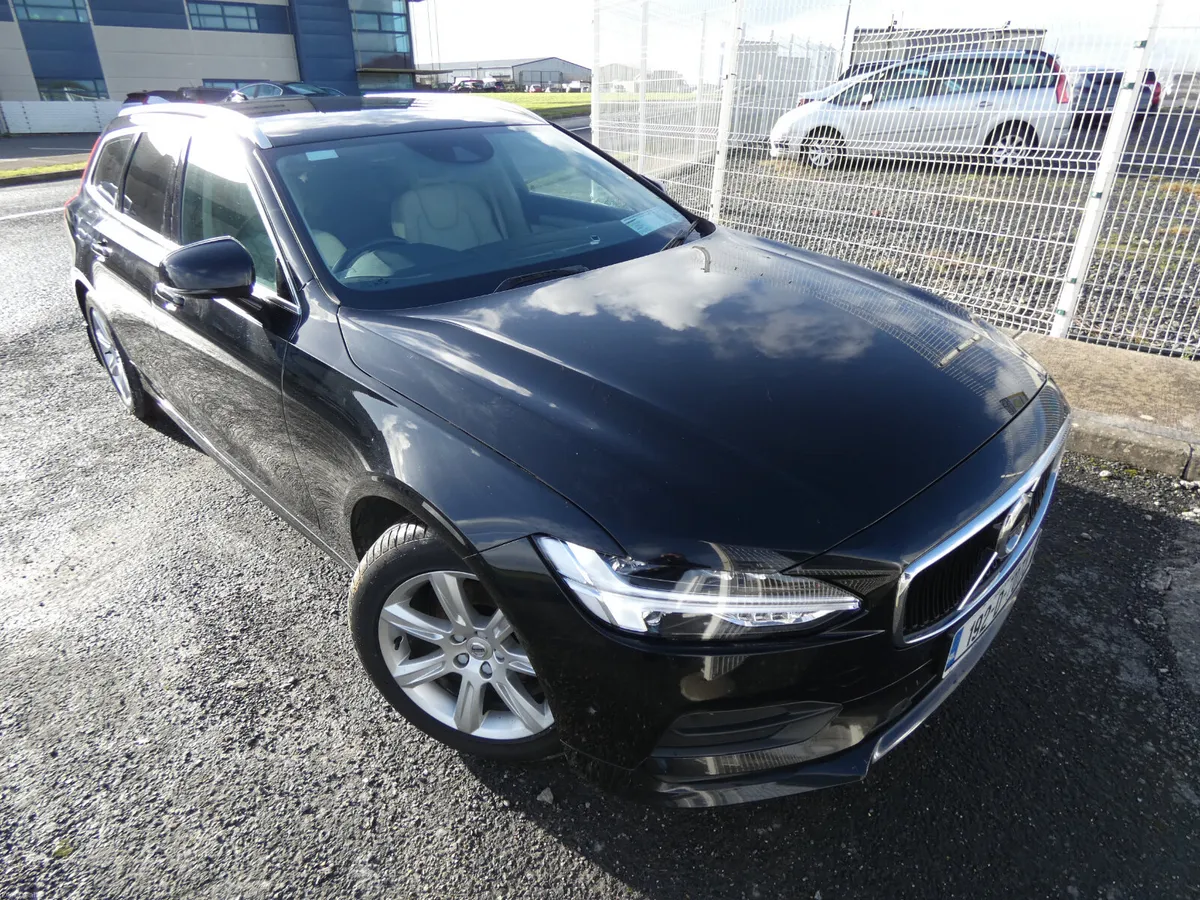 Volvo V90 D4 (190hp) Momentum Auto, new NCT - Image 4