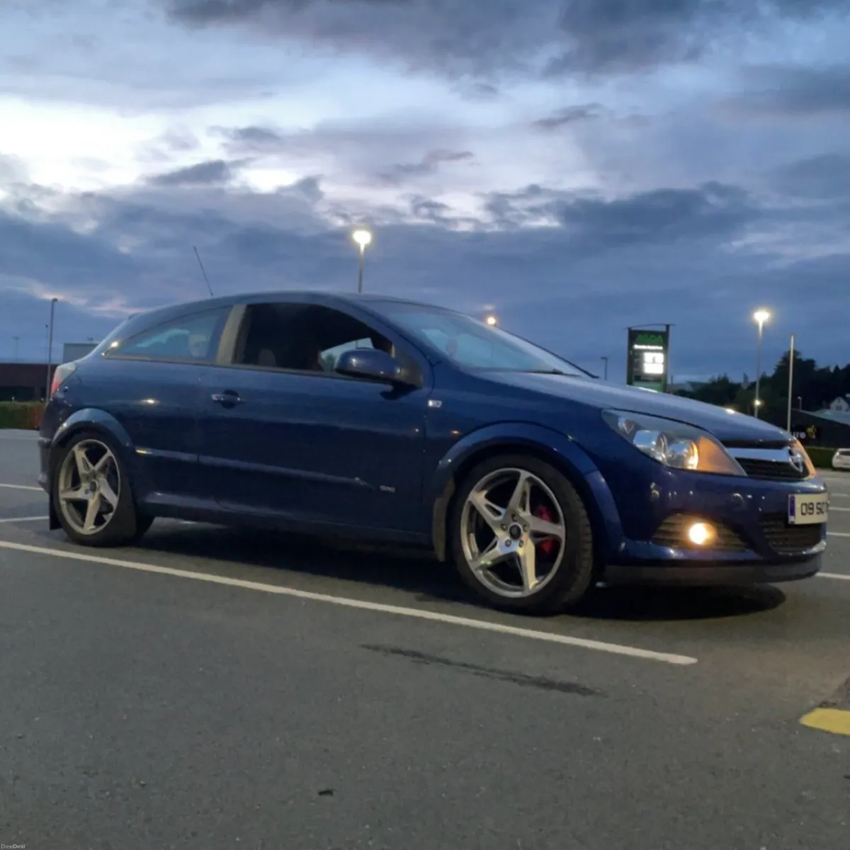 2009 Opel Astra H GTC - Image 2