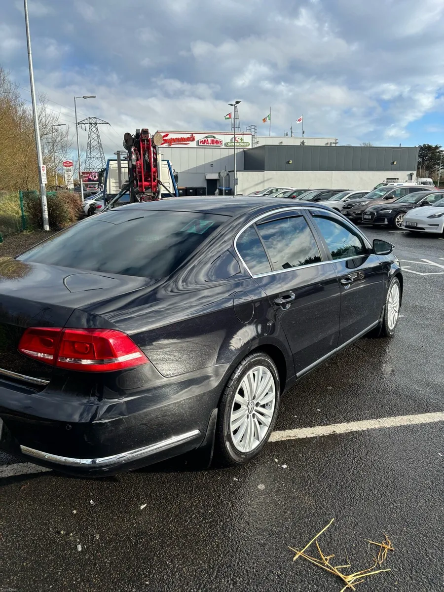 VW PASSAT SPORT 2.0 TDI BLUEMOTION - Image 3
