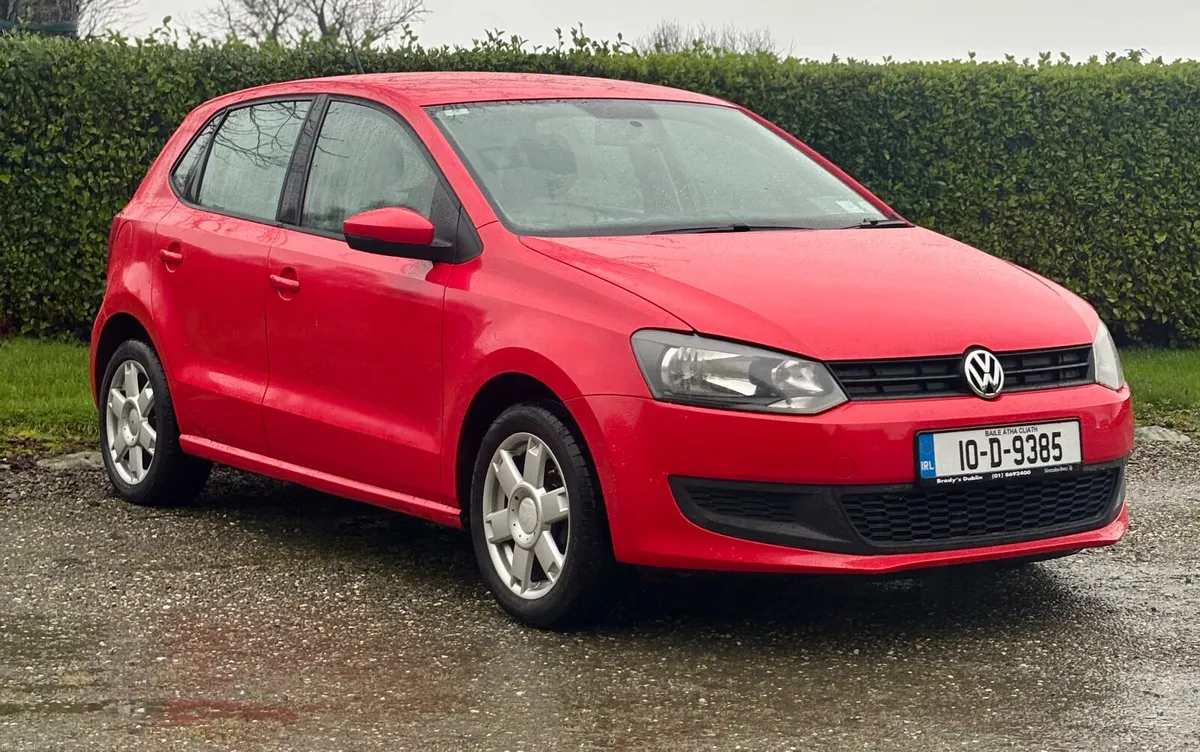 10 Volkswagen Polo 1.2 Manual 88kms 1 Owner - Image 1