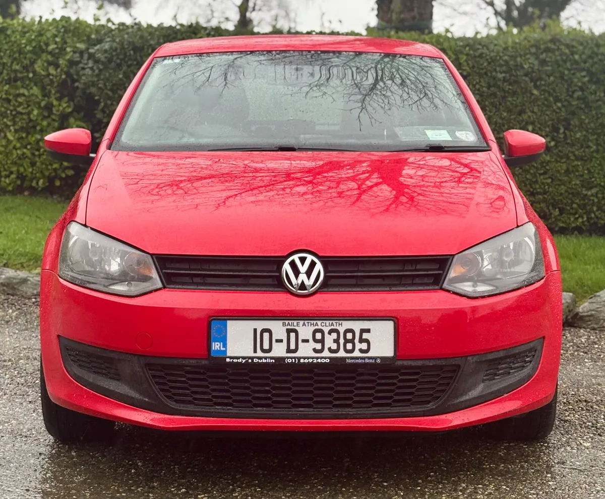 10 Volkswagen Polo 1.2 Manual 88kms 1 Owner - Image 2
