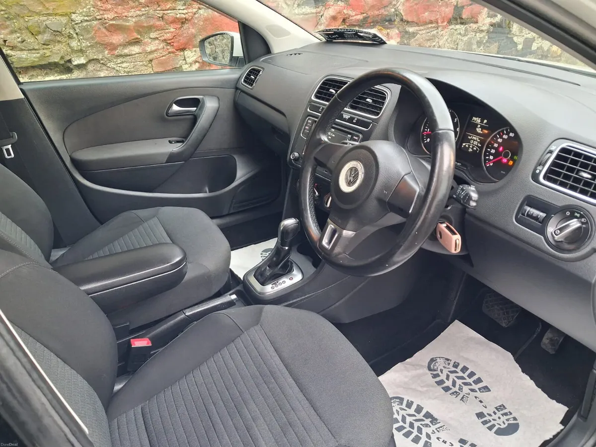 Volkswagen Polo 2014 Comes with new NCT - Image 4