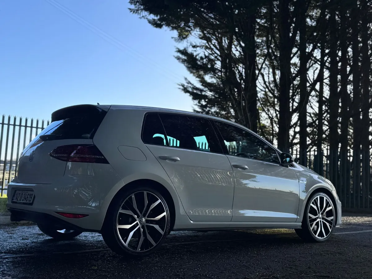 VW Golf GTI Performance Pack - Image 2