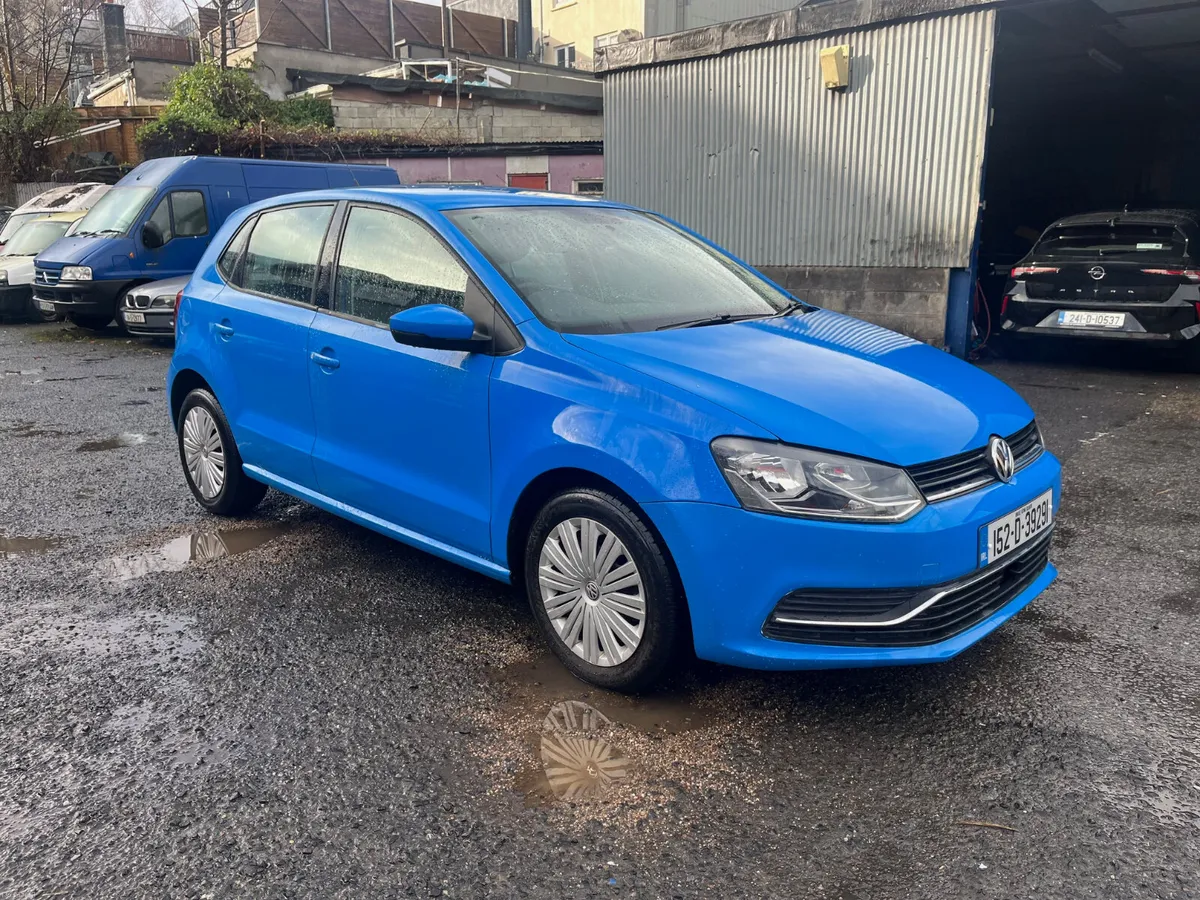 2015 VOLKSWAGEN POLO 12. AUTOMATIC 33,000KLM - Image 1