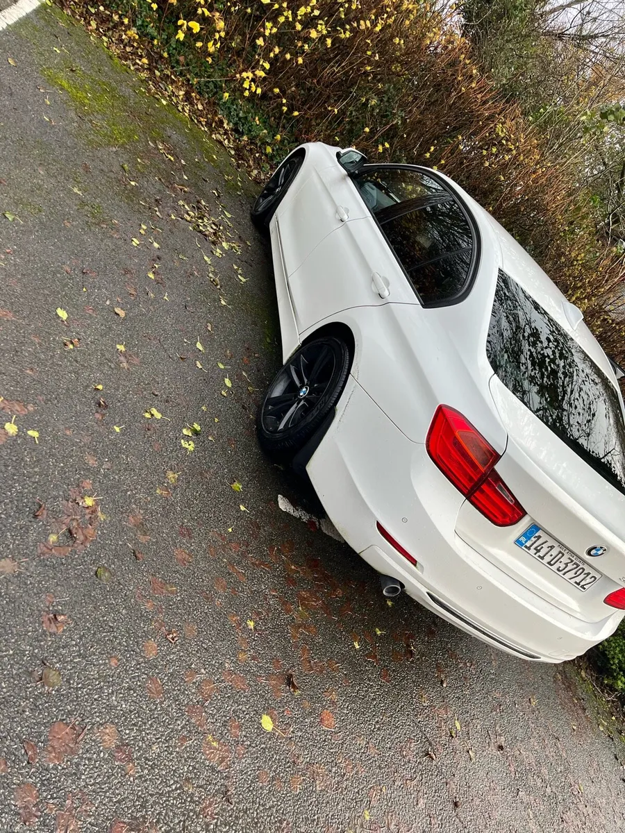 BMW 3 Series - Image 1