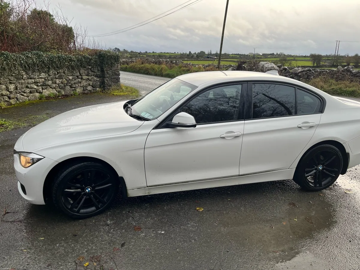 BMW 3 Series - Image 4