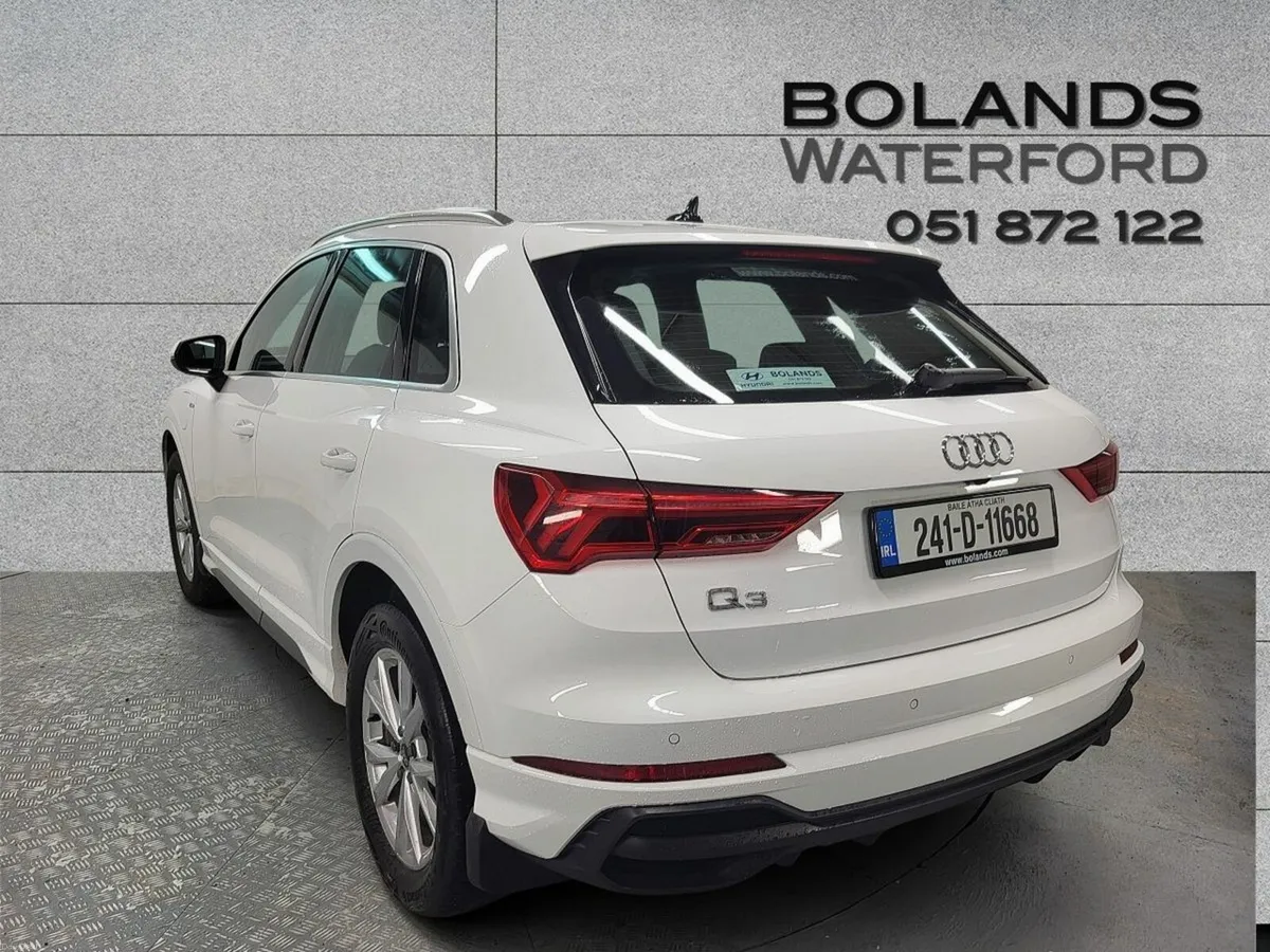Audi Q3 45 TFSI E S Tronic S line - Image 3