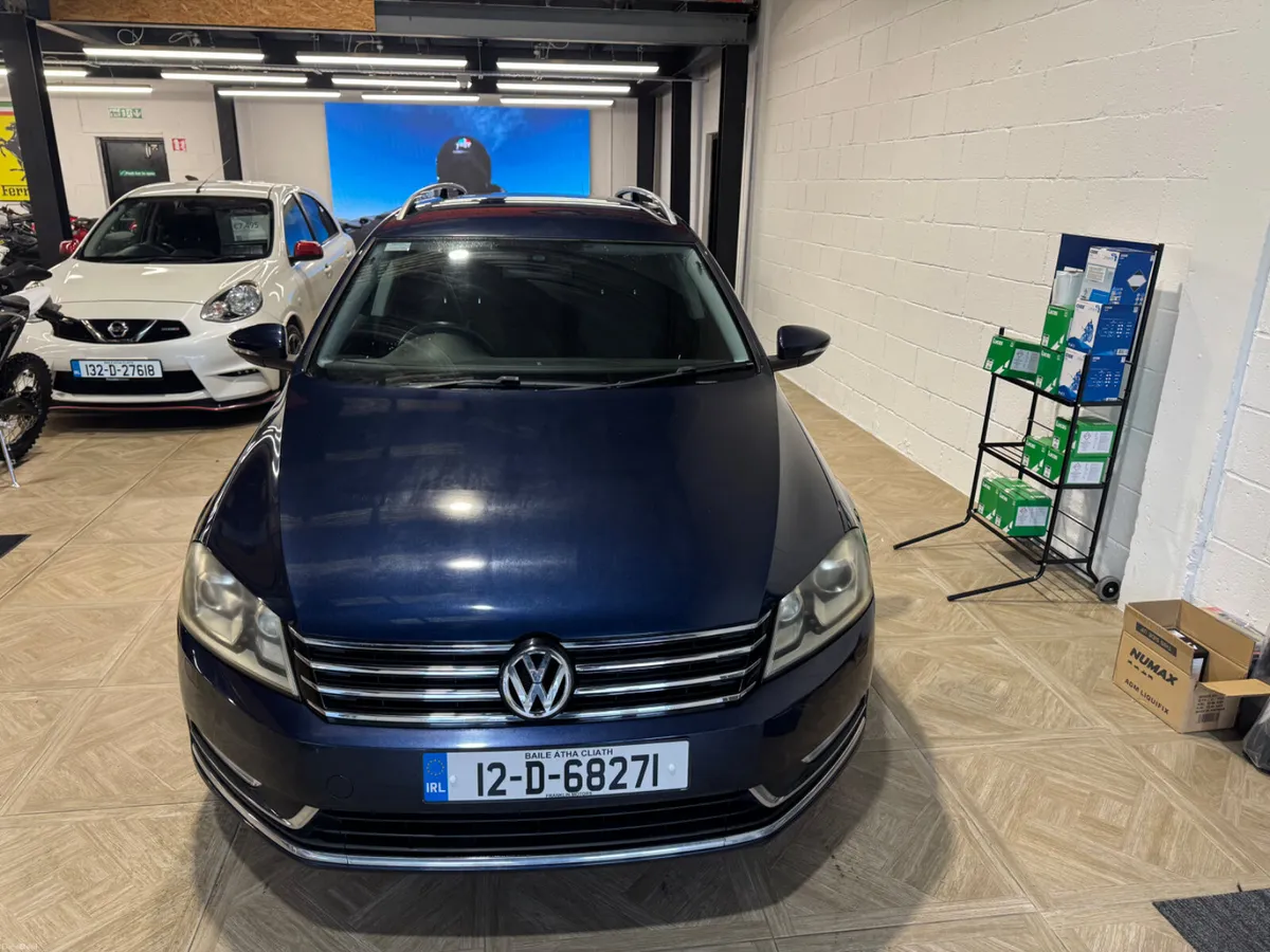 Volkswagen Passat 2012 AUTO - Image 3