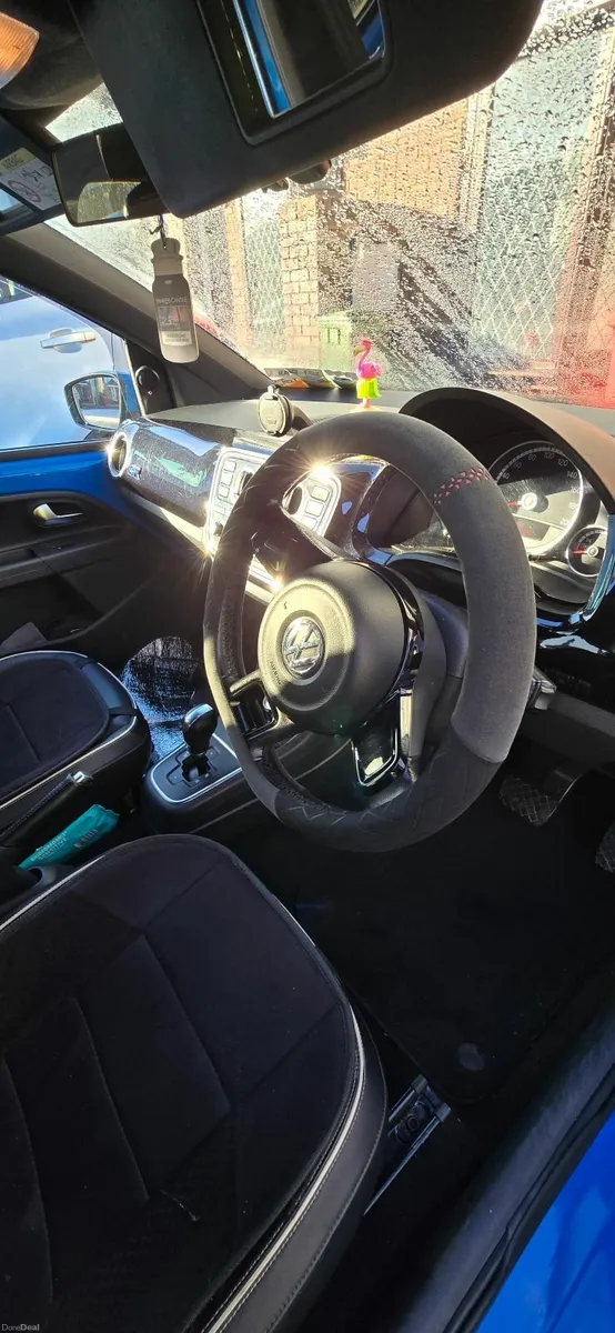 Volkswagen up! 2015 - Image 4