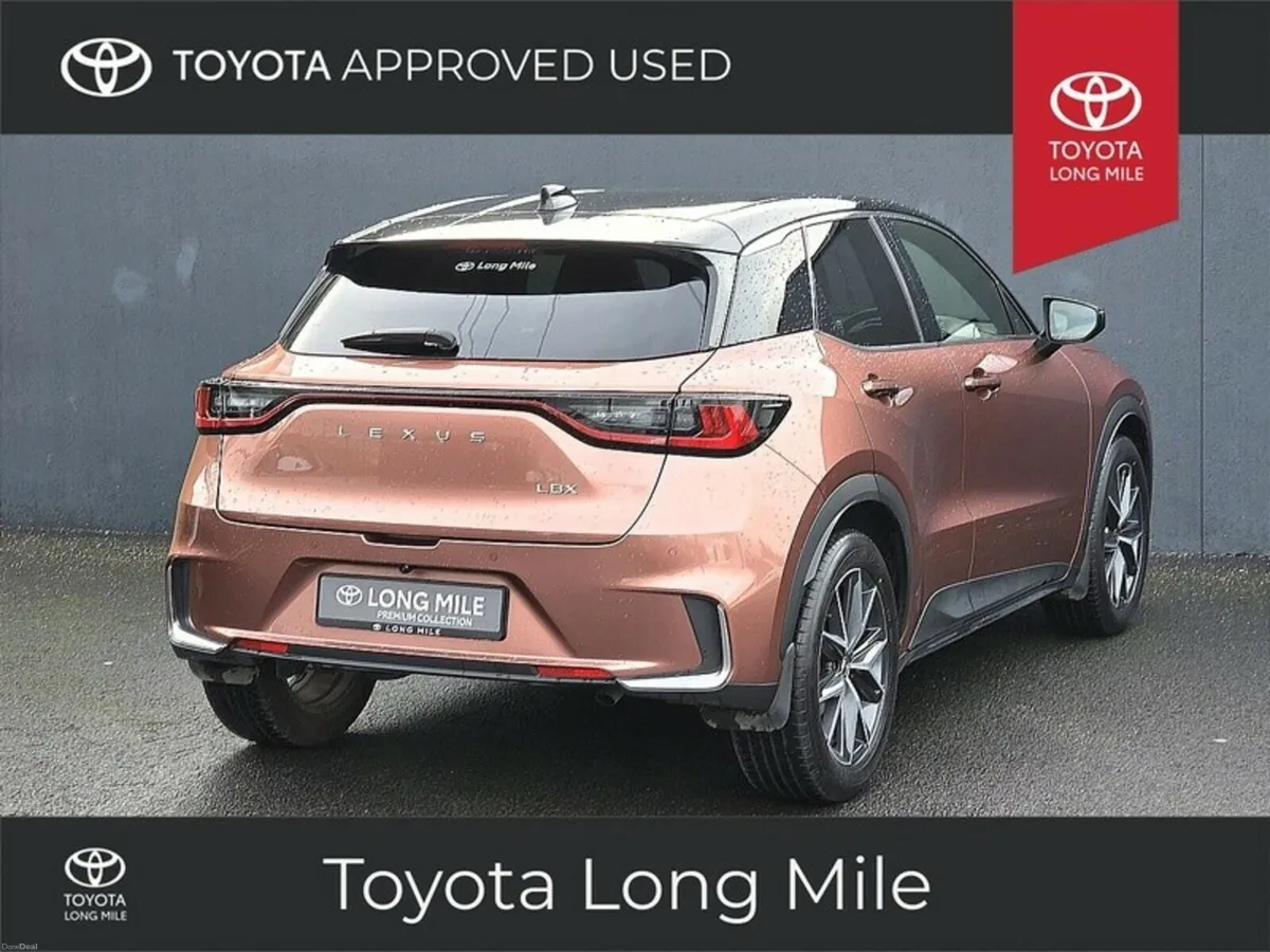 Lexus LBX 1.5 Hybrid Emotion 5dr - Image 3