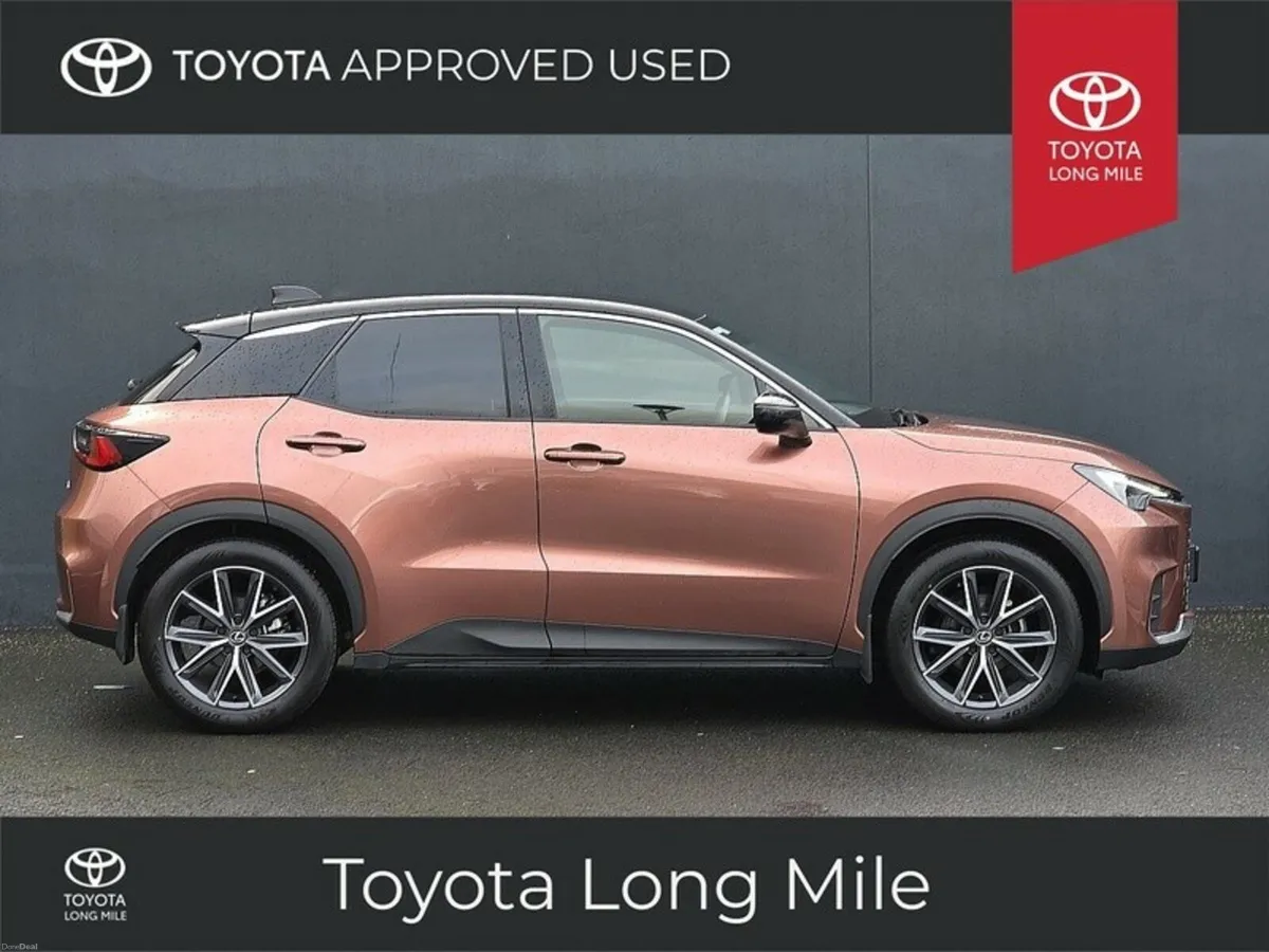 Lexus LBX 1.5 Hybrid Emotion 5dr - Image 4