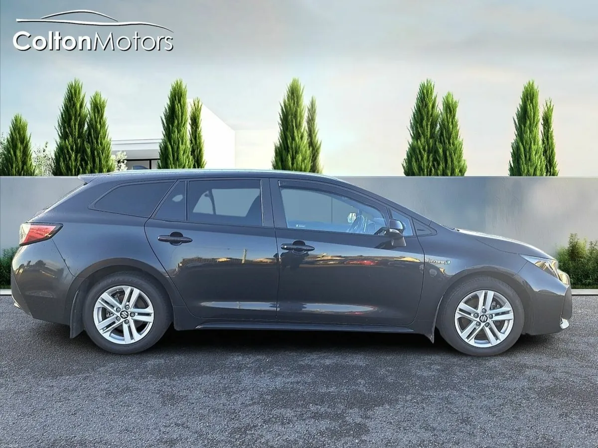 Suzuki Swace Swace 1.8 Hybrid SZ-T CVT - Image 4