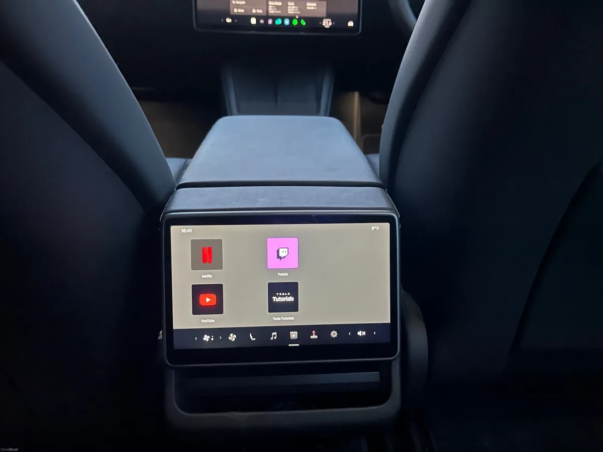 Tesla Model 3 2025 Long Range RWD - Image 2