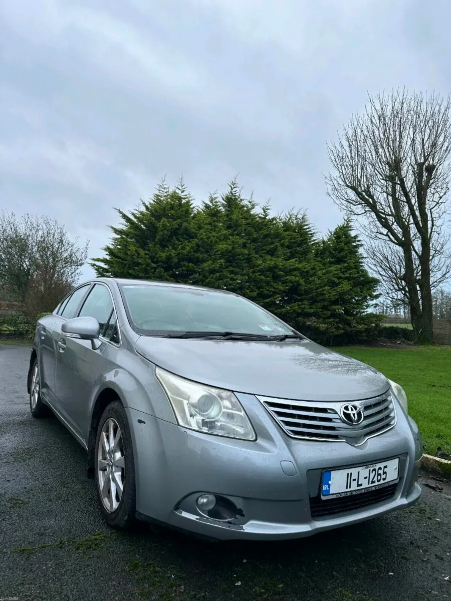 Toyota Avensis 2011 - Image 1