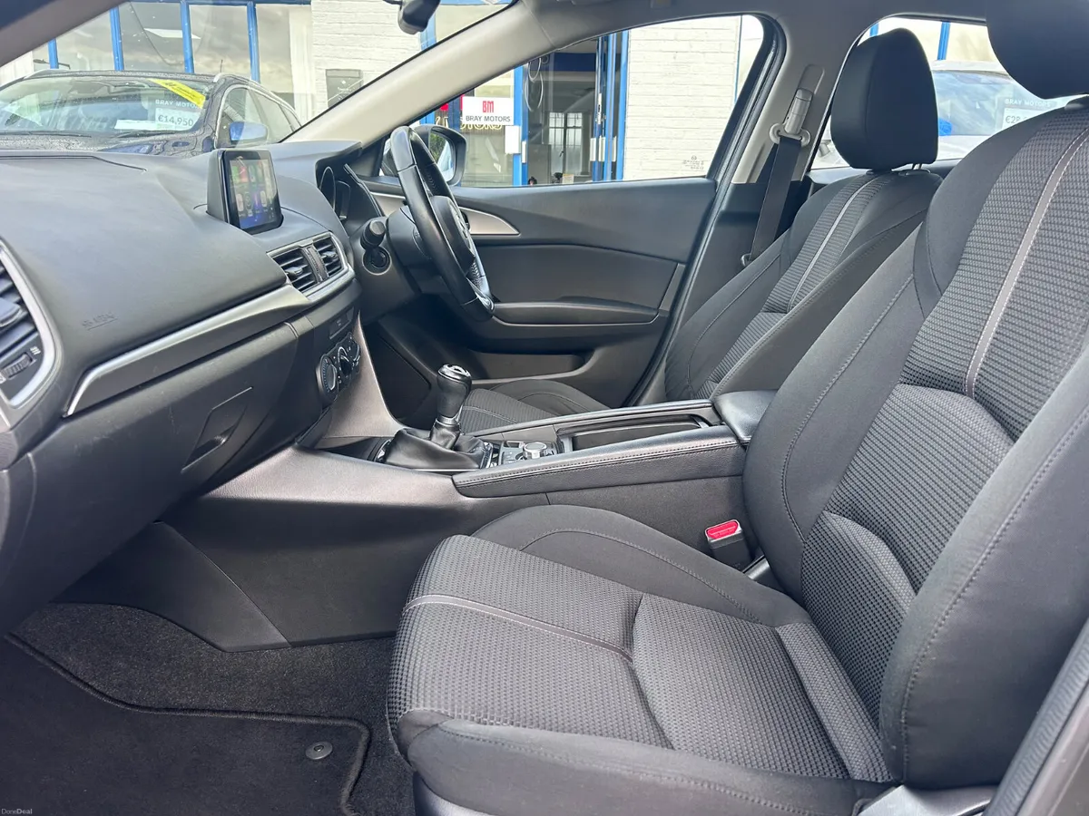 2018 MAZDA 3 1.5 PETROL EXECUTIVE LOW KMS - Image 4