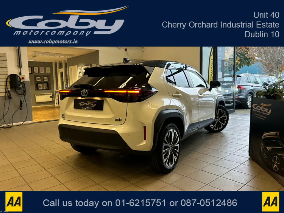 Toyota Yaris Cross 1.5 Hybrid5DR Auto. 1 Owner Onl - Image 3