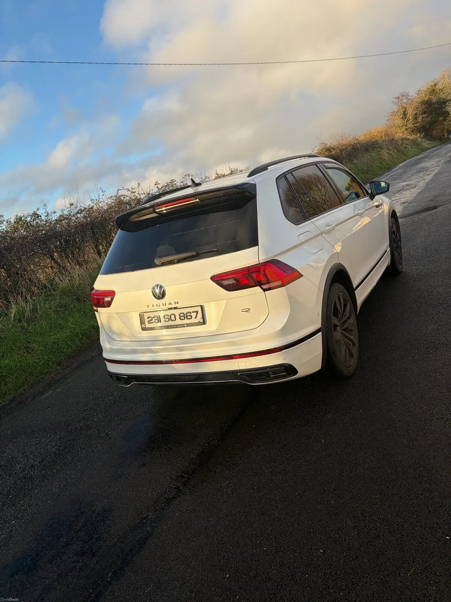 Volkswagen Tiguan - Image 3