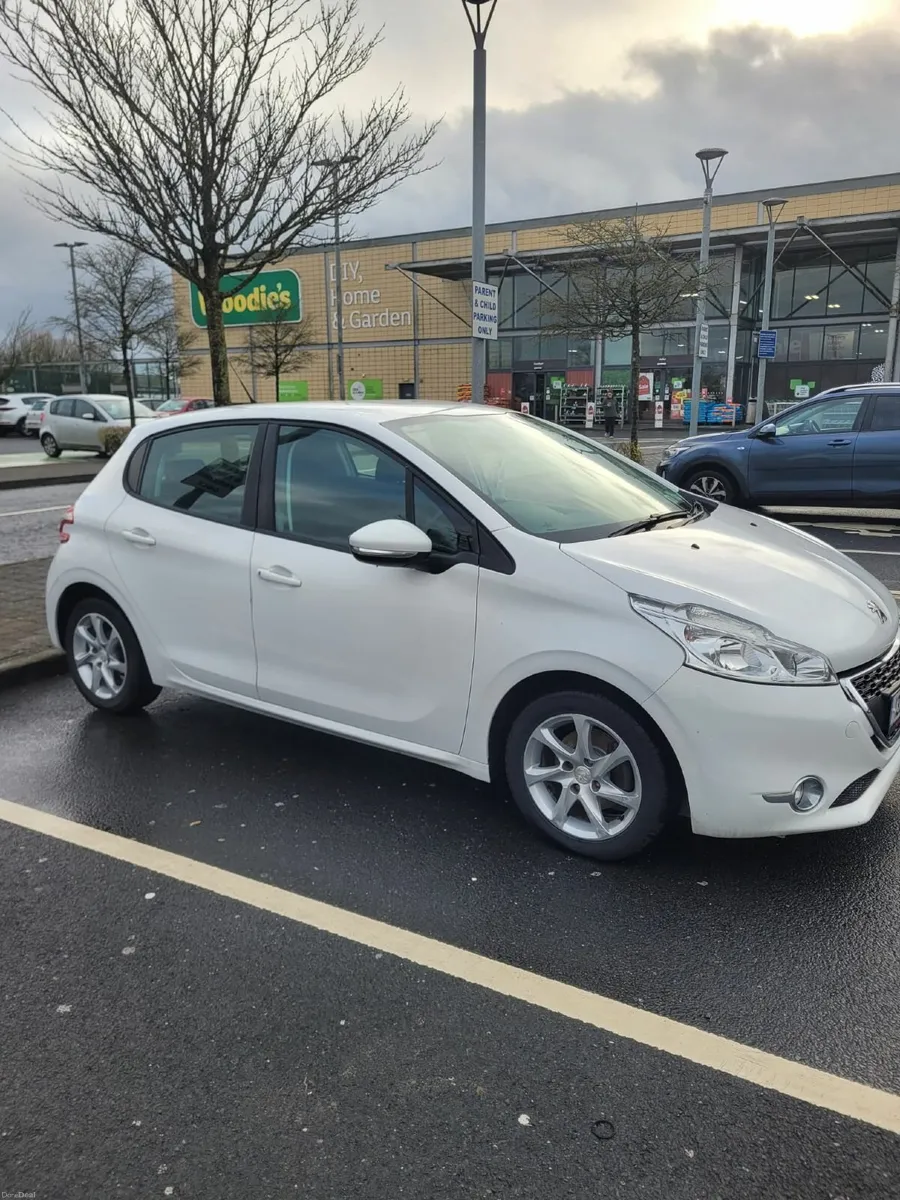 Peugeot 208 2013 - Image 4