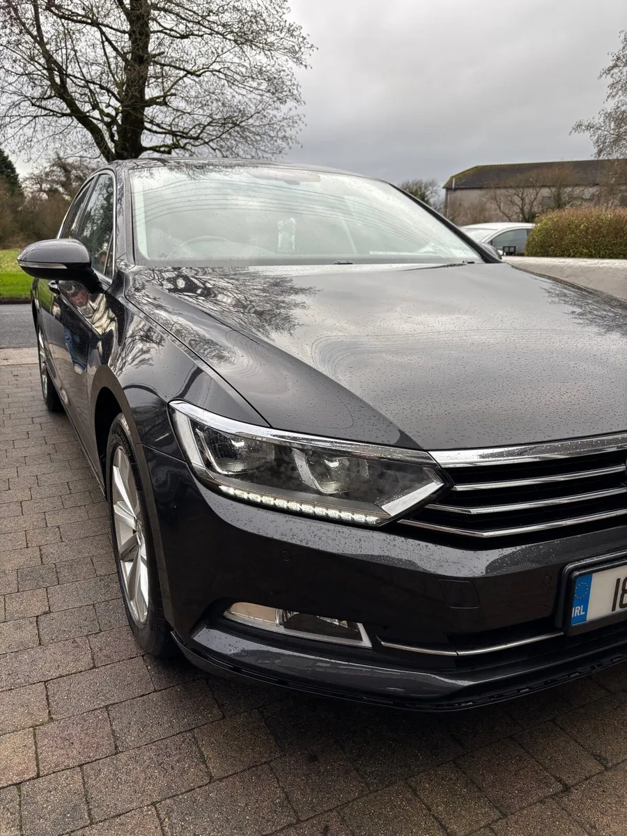 Vw Passat Business - Automatic DSG - Image 2