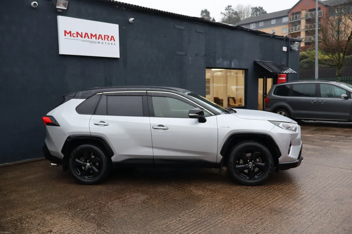Toyota RAV4 Sport Huge Spec 12 Month Warranty - Image 2