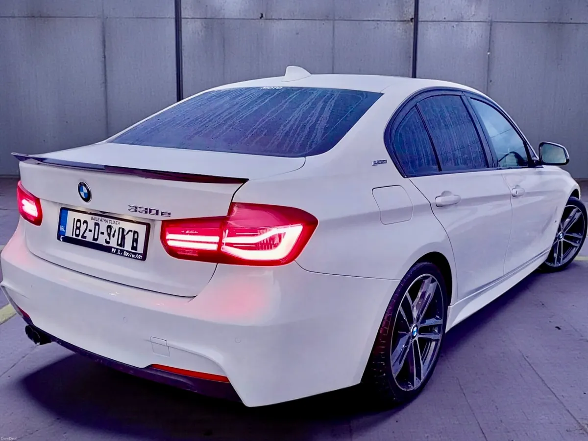 🔵 BMW 3-Series F30 330e M Sport LOW KM - Image 3