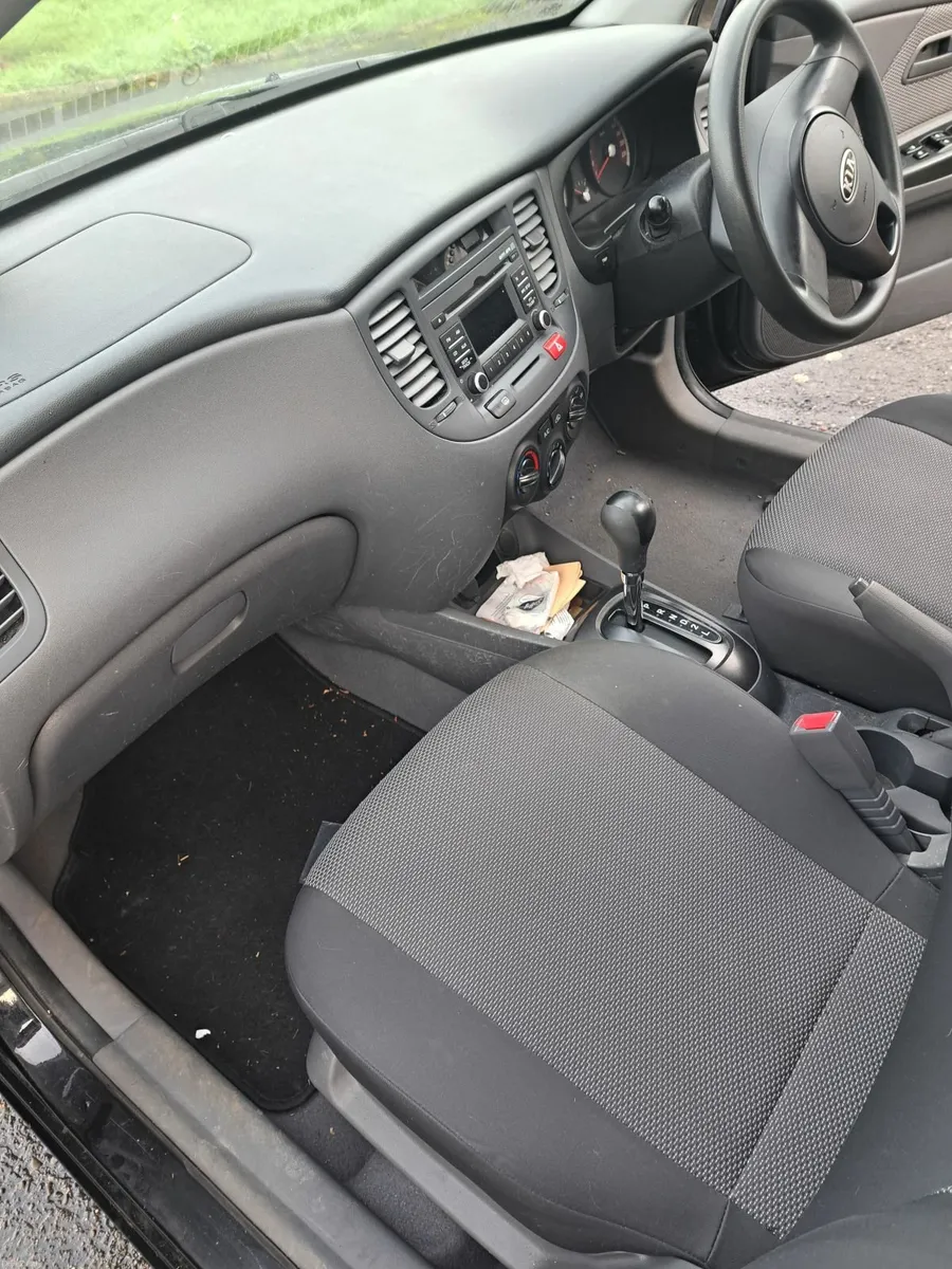 Kia Rio 2010 - Image 4