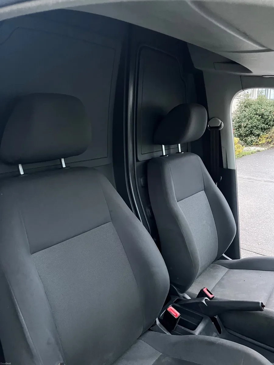 Volkswagen Caddy 2014 - Image 3