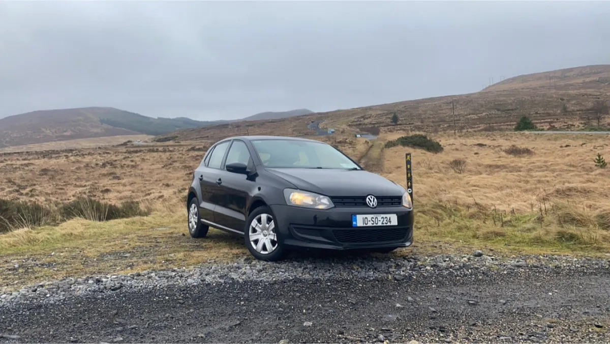 2010 Volkswagen polo - Image 1