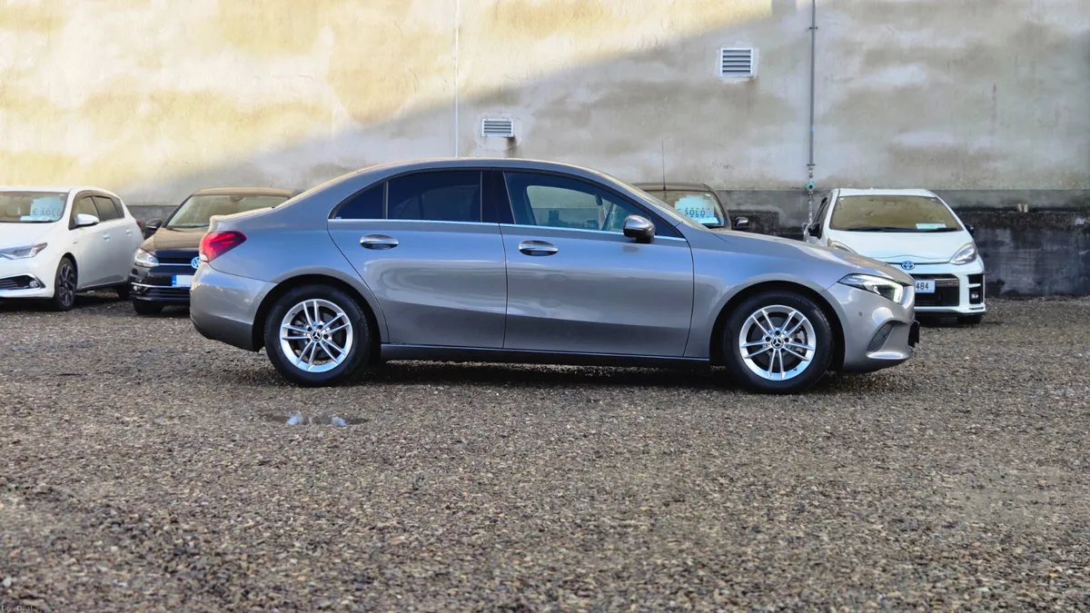 Mercedes A180 Style Saloon - Image 3