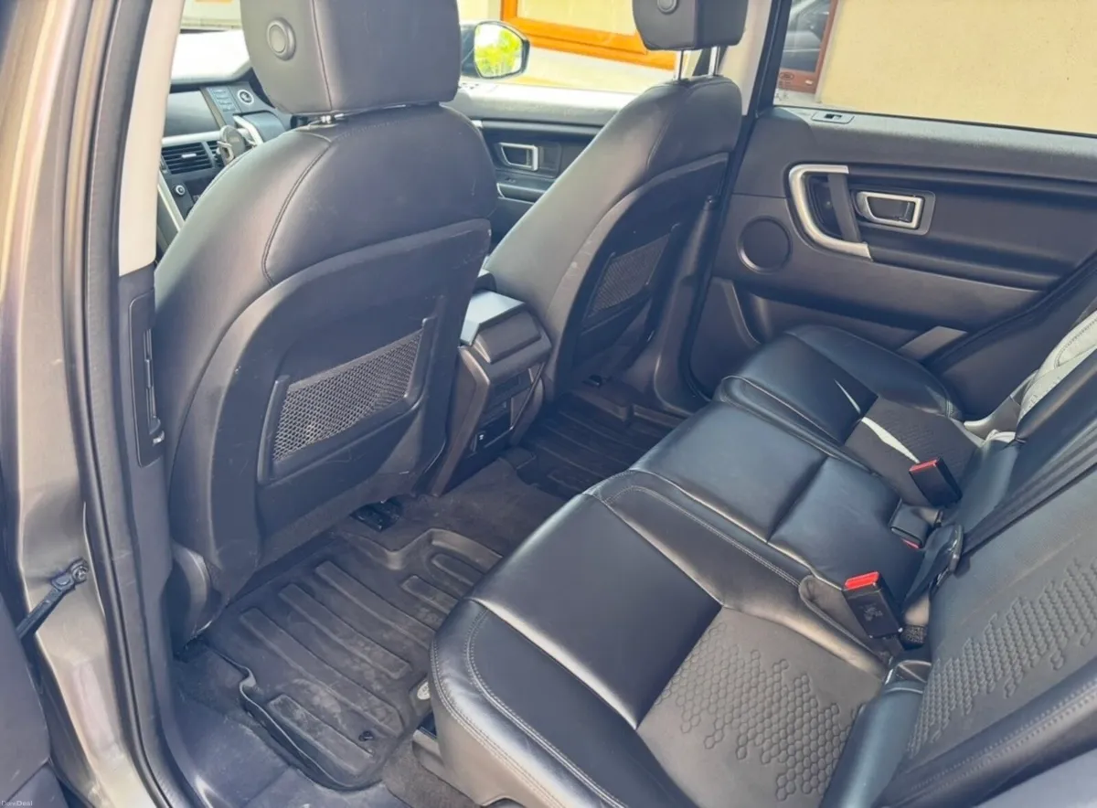 Land Rover Discovery Sport - Image 4