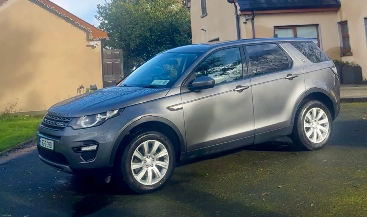 Land Rover Discovery Sport - Image 1
