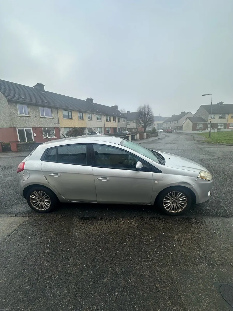 Cheap car FIAT BRAVO hatchback 1.4 petrol -90 HP - Image 3