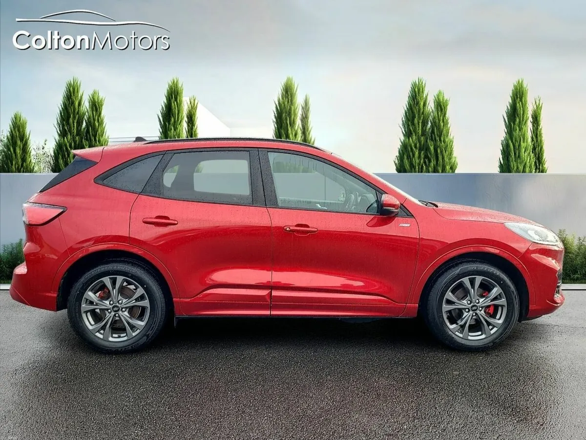 Ford Kuga 2.5 Duratec 225PS PHEV ST-Line Auto - Image 4