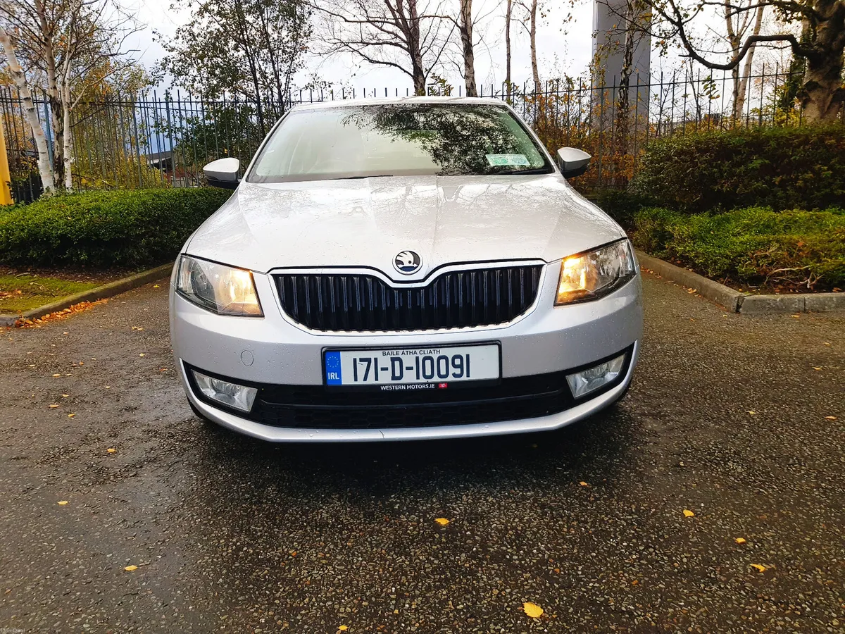 171 SKODA OCTAVIA Low KM Warranty NCT TAX V.Clean - Image 2