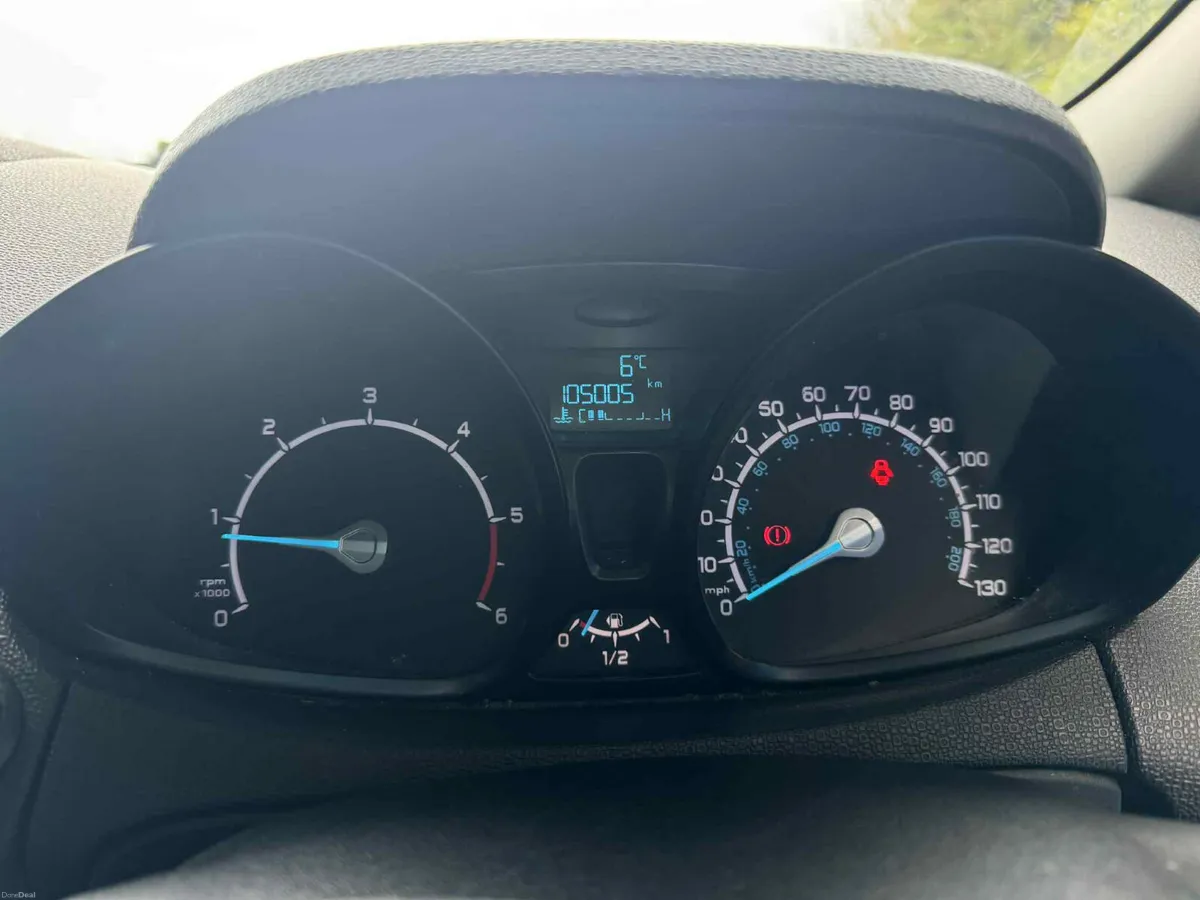 Ford EcoSport 2014 - Image 4