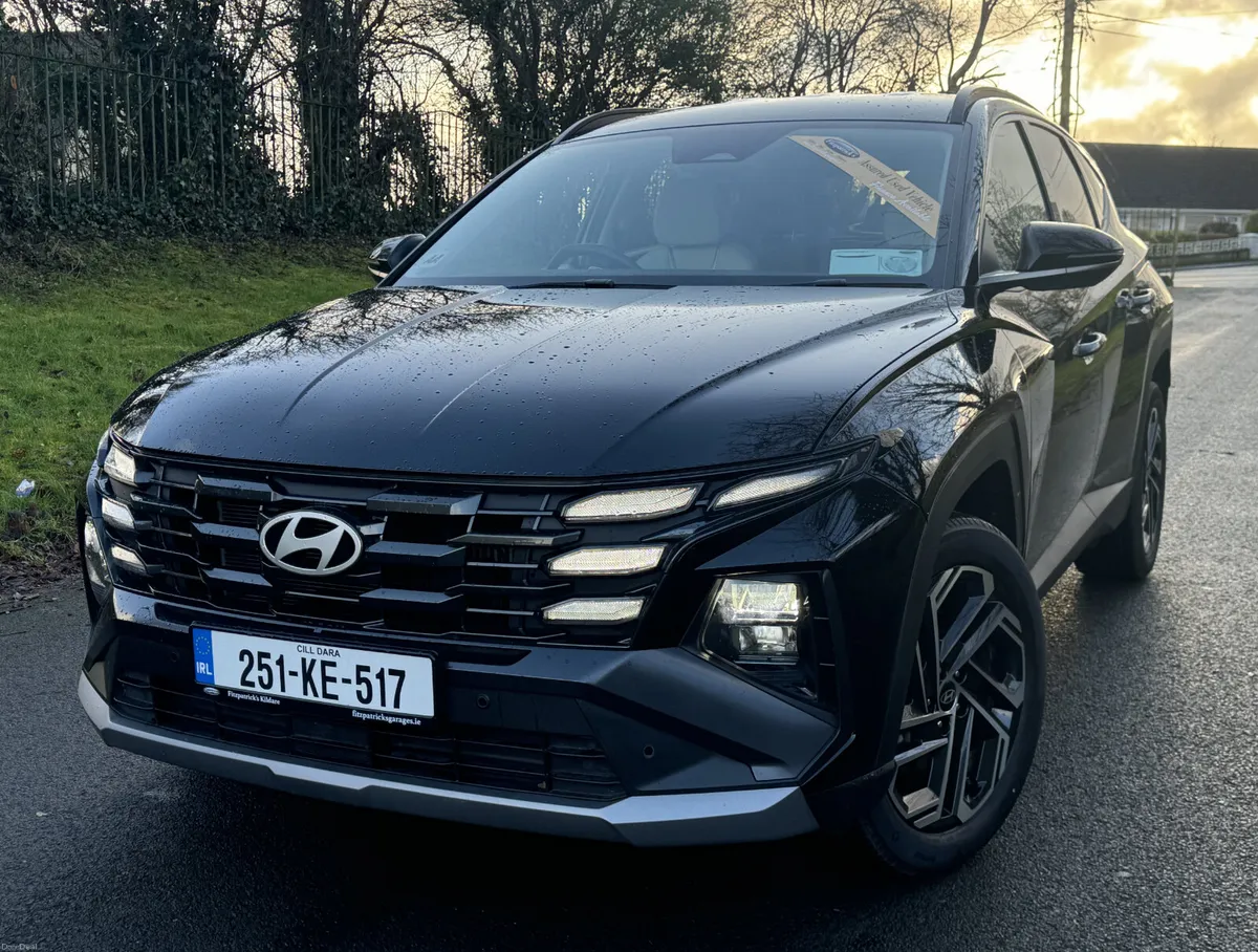 Tucson Executive - Petrol Hybrid Plug In -  2025 - Image 3