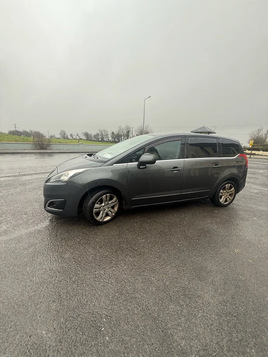 7seater 2010 Peugeot 5008 taxed and nct-sep2026 - Image 1