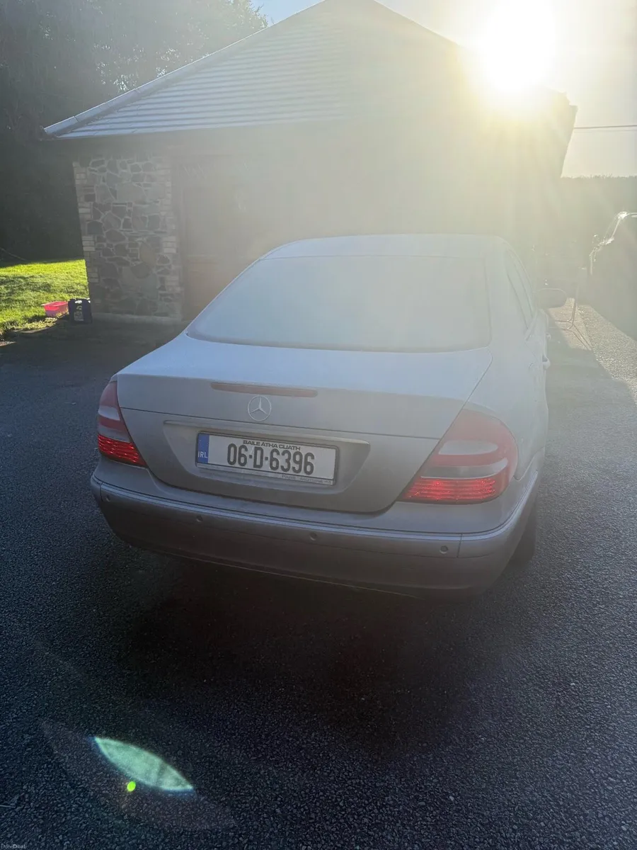 Mercedes E-Class VERY LOW KM - Image 3