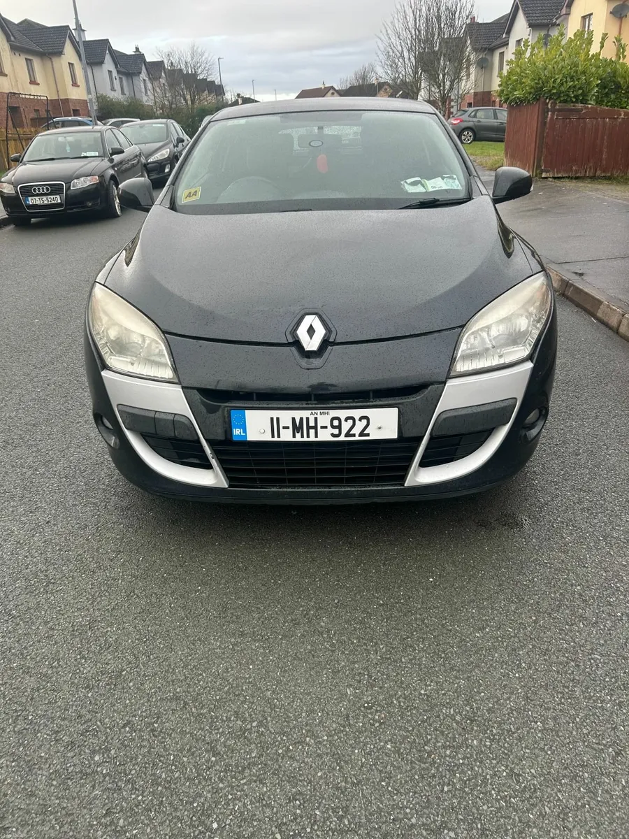 Renault Megane 2011 Coupe - Image 4