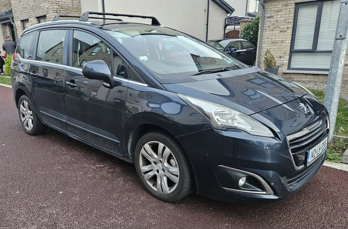 142 peugeot 5008 - Image 4